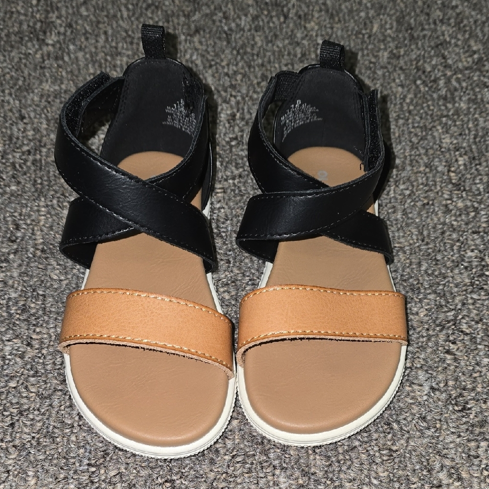 Old Navy Black and Tan Sandals with Elastic Straps